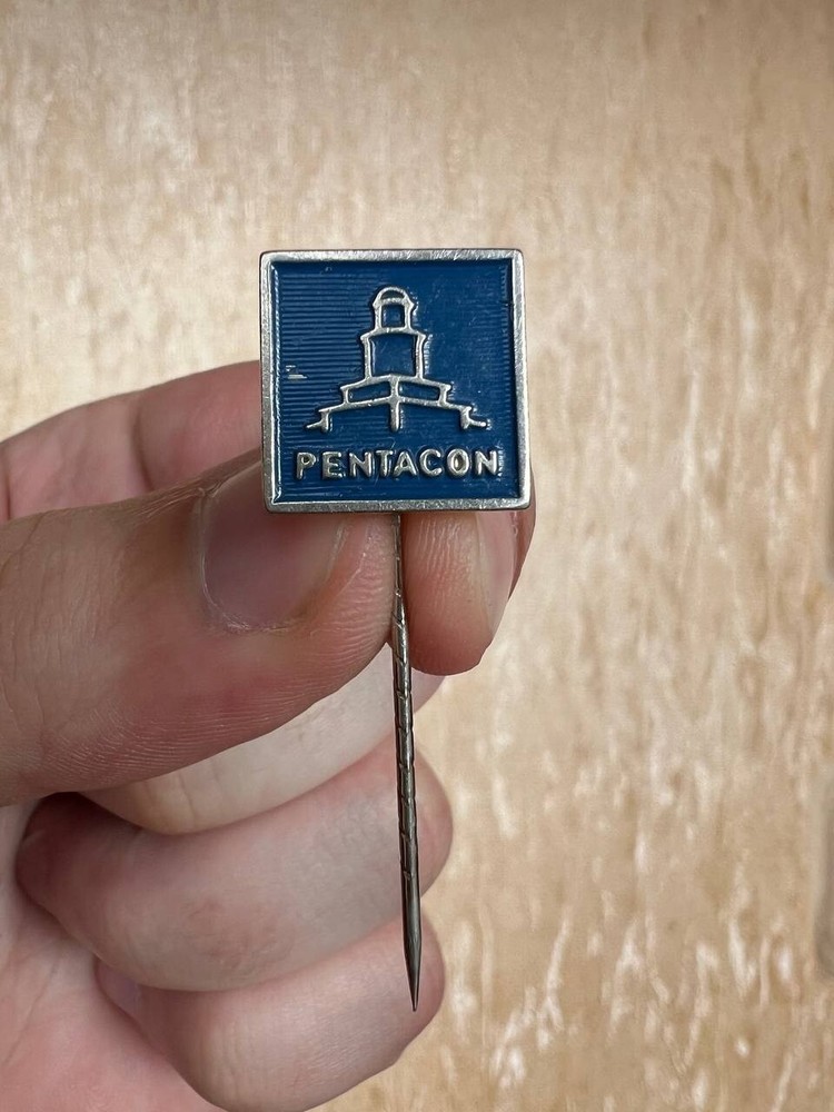 Vintage PENTACON Germany badge