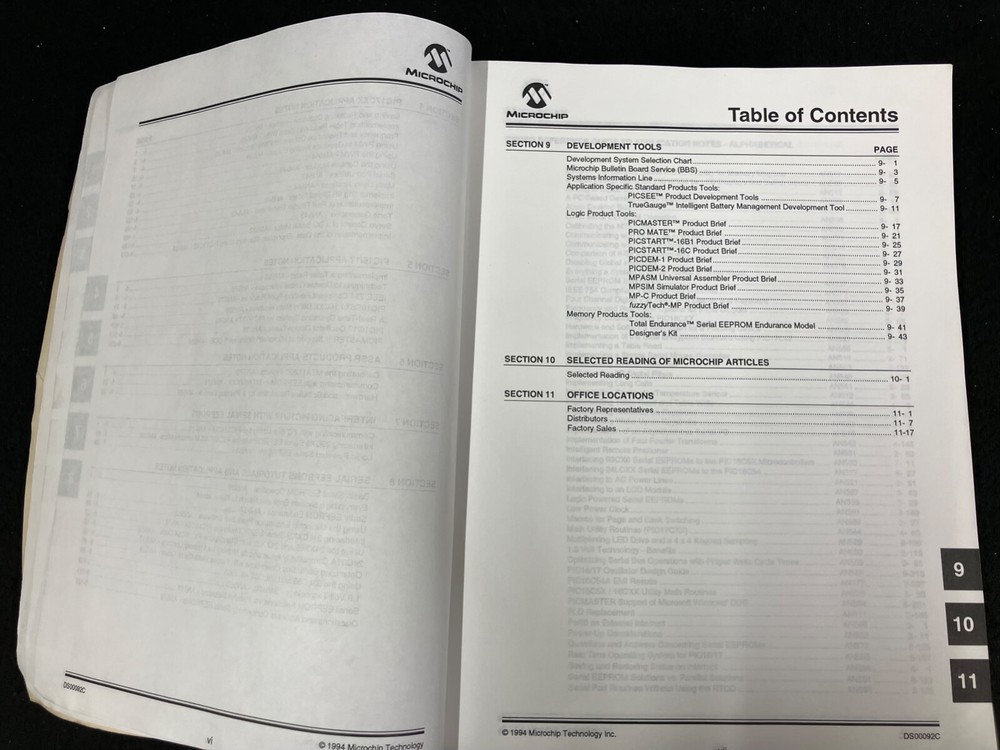 MICROCHIP TECHNOLOGY DATA BOOK - EMBEDDED CONTROL PIC MICROCONTROLLERS - 1994/95