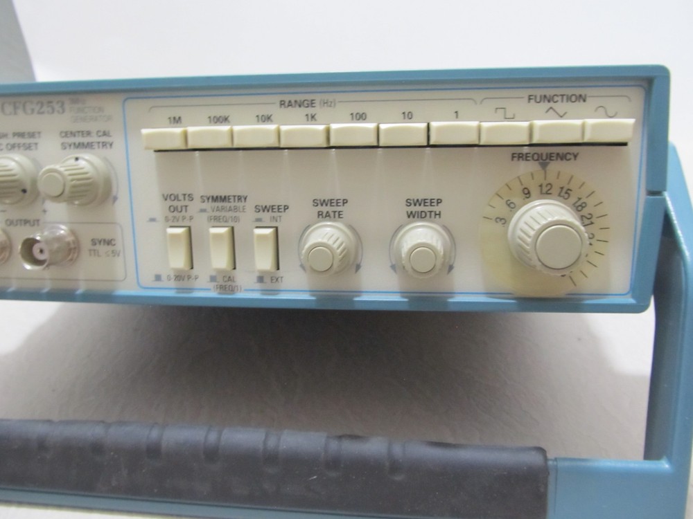 Tektronix CFG253 3MHz Function Generator