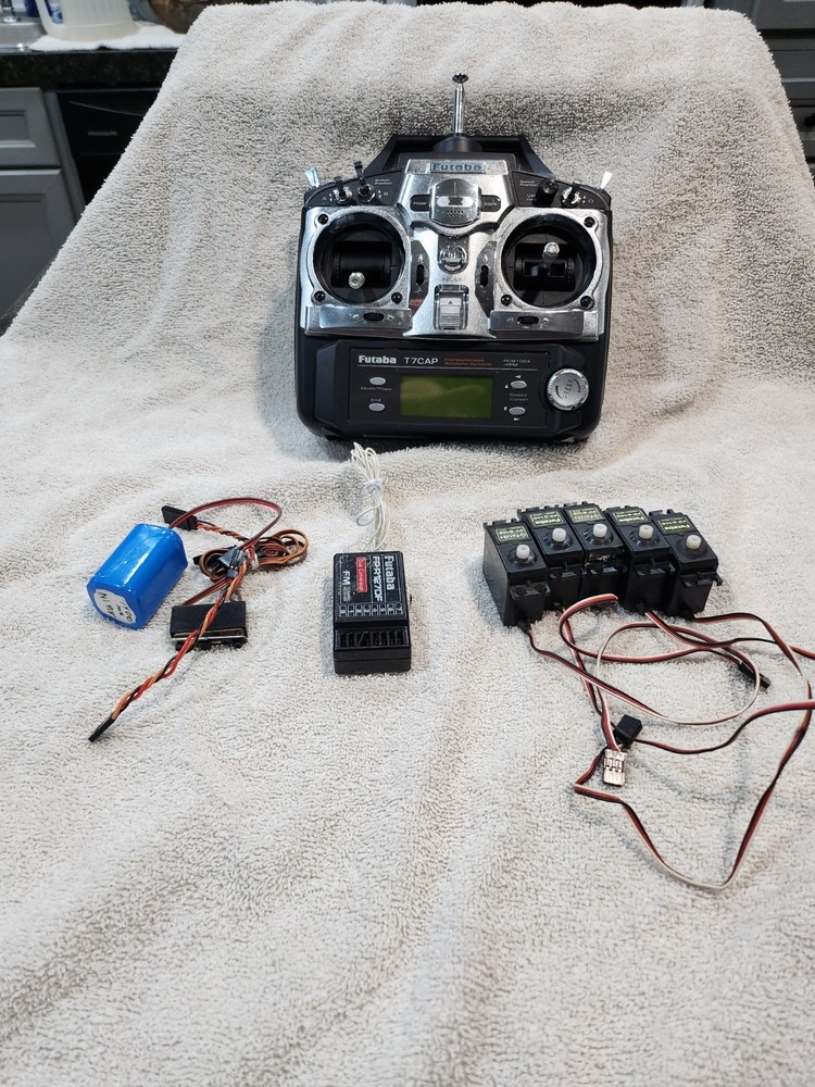 Futaba radio control transmitter / receiver fm 7c