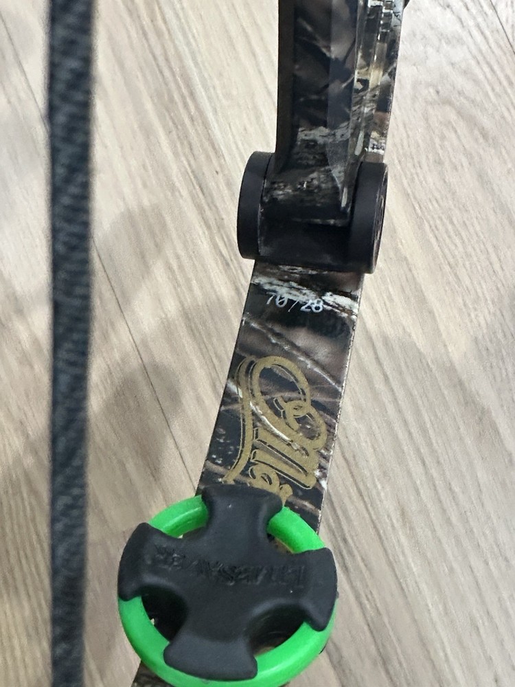 Mathews DXT Compound Bow RH 70#28''