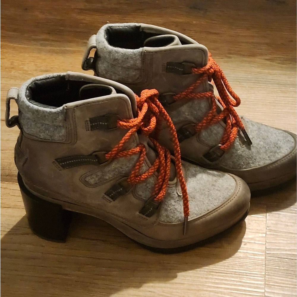 Sorel Ankle Boots Blake. Gray. Size 8.5