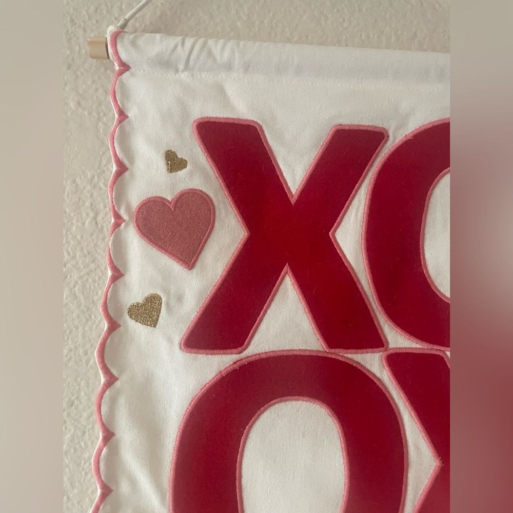 Valentine XOXO Wall Hanging Target Threshold