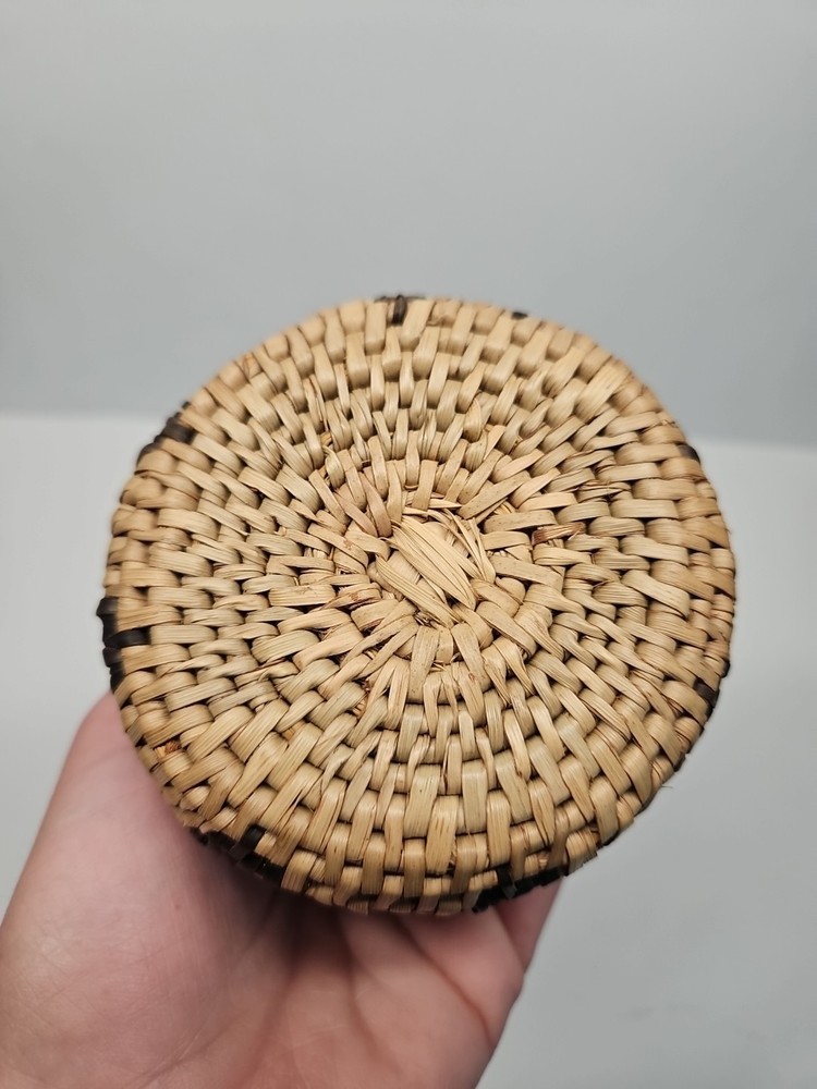 Small, Lidded, Handmade Woven Basket. a7