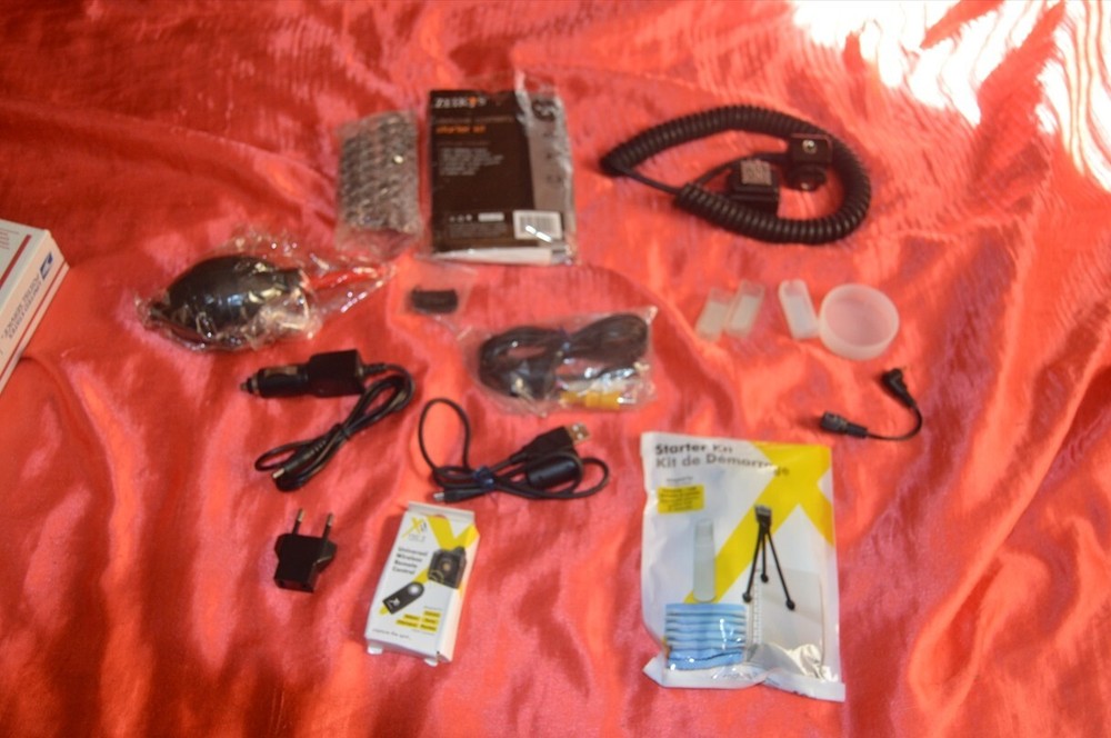 Digital Camera DSLR Starter Kit Flash USB Jack Cord Adapters Cable Nikon Pkg LOT