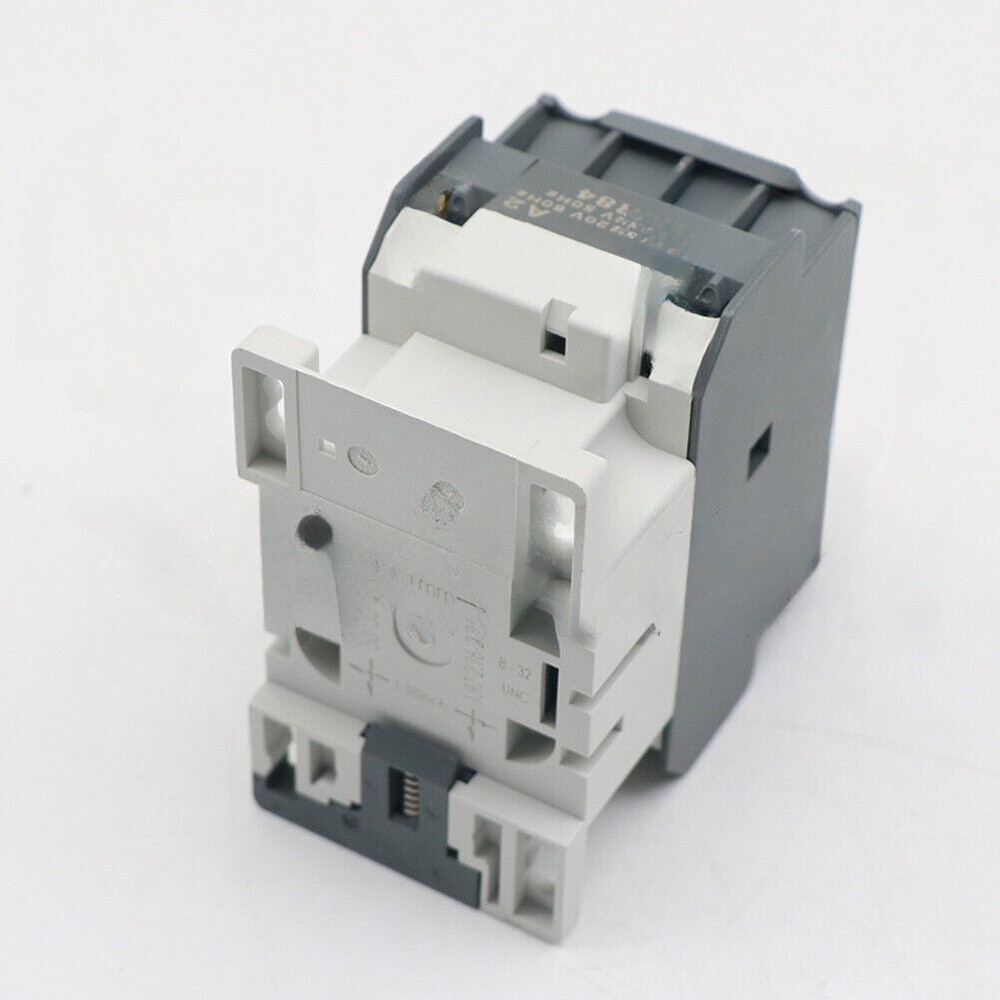 New In Box ABB AX18-30-10-84 AC Contactor 1Pcs