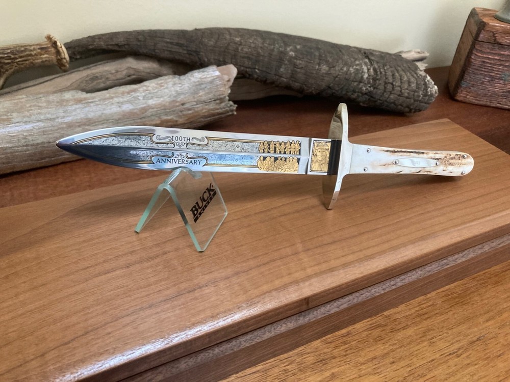 Buck Knife - Vintage Gold Etch "Geronimo" Dagger, Walnut Case Serialized *RARE*