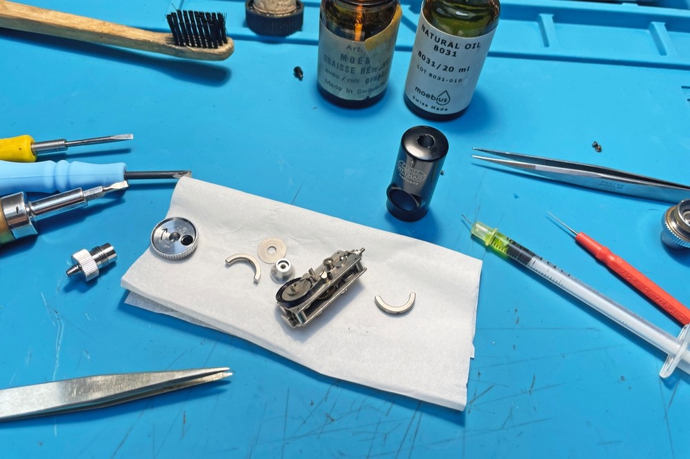 [SERVICED] Leica Leitz APDOO Shutter Release External Self Timer w Case