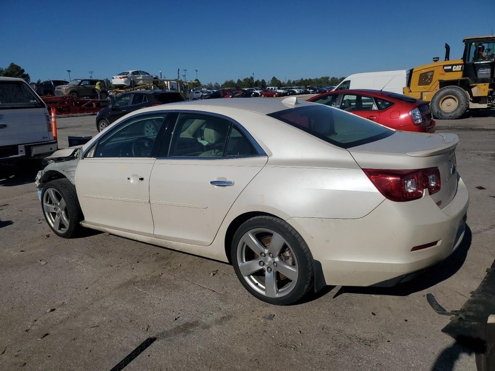 Used Blind Spot Detection System Warning Control Module fits: 2014 Chevrolet Mal