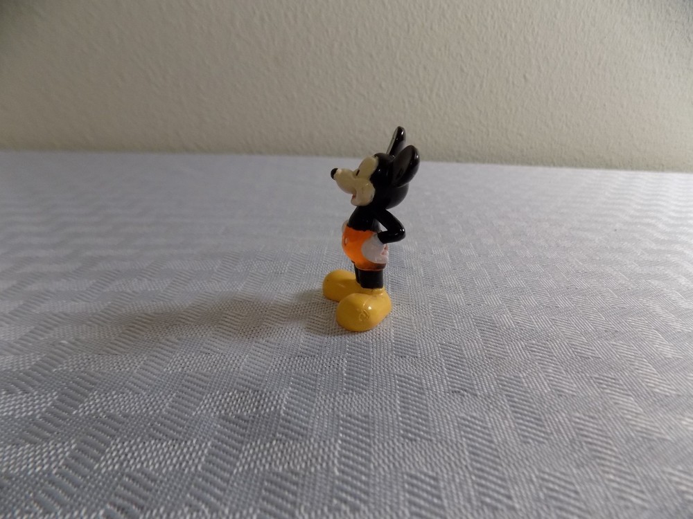 VINTAGE MICKEY MOUSE MINI FIGURE