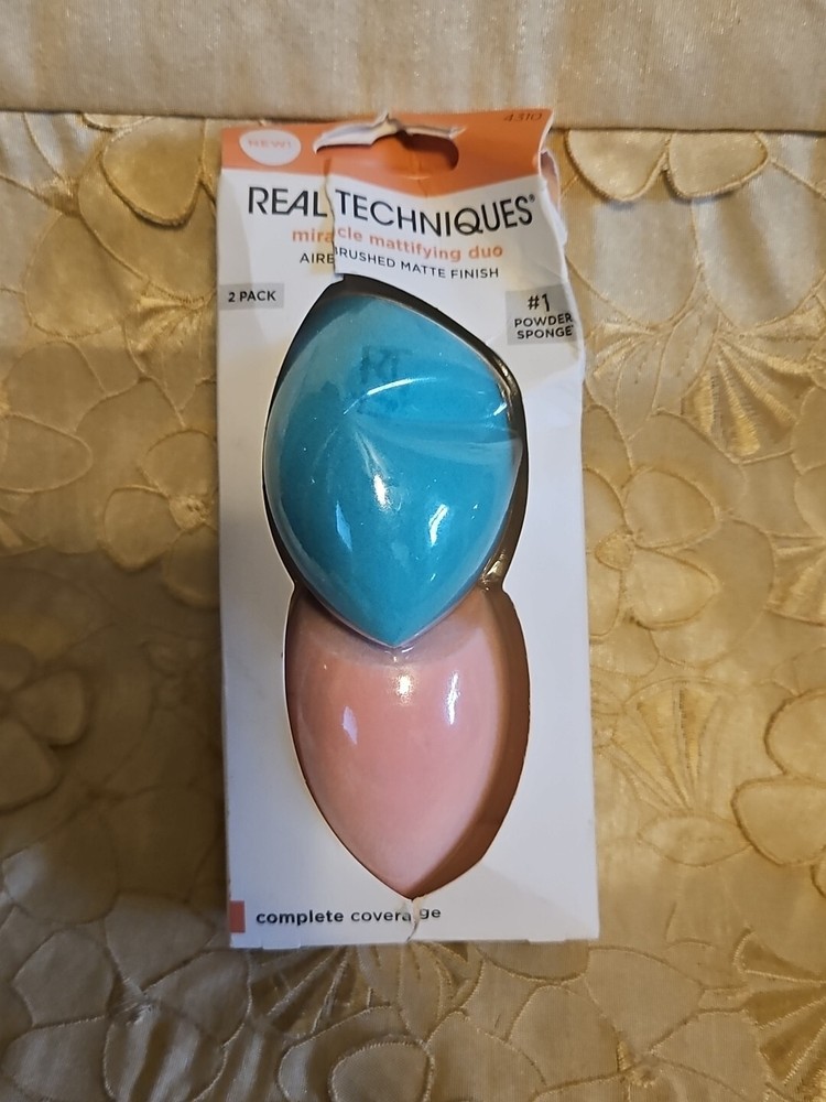 REAL TECHNIQUES-MIRACLE MATTIFYING DUO-AIRBRUSHED MATTE FINISH-2 PACK-DENTED BOX