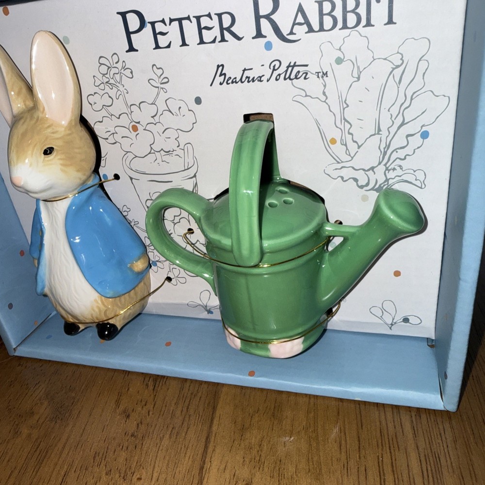 🐣Beatrix Potter Peter Rabbit Easter Ceramic Salt & Pepper Shakers & Candy Dish