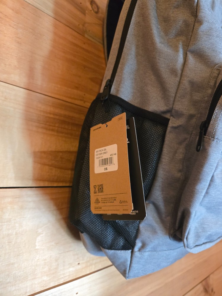 NWT Dakine 365 Backpack Gray/Black Backpack Computer Compartment