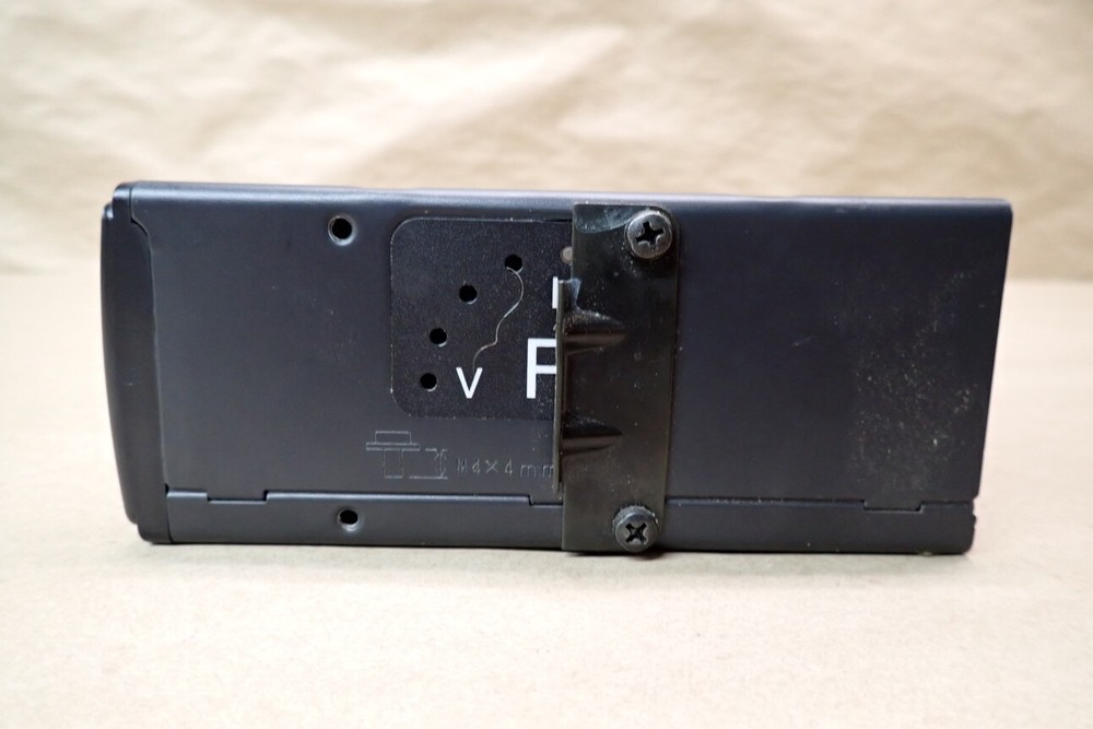 2000 BMW K1200LT SIX DISC CD CHANGER CD PLAYER