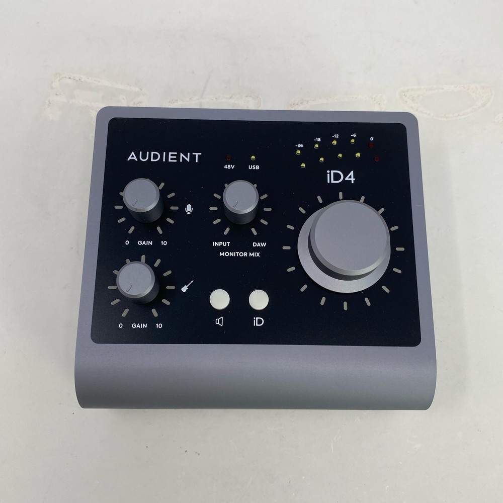 Audient iD4 MKII USB-C Audio Interface Black 2x2