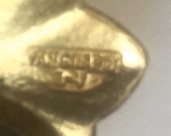 Vanguard Oak Leaf Vintage WWII Lapel Uniform Pin