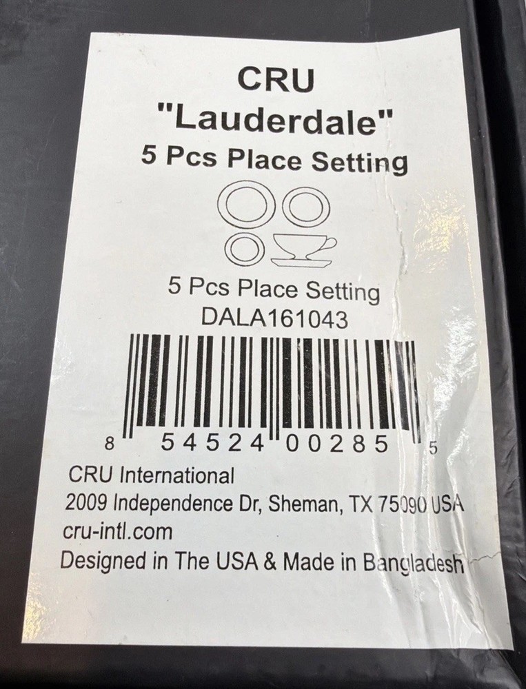 CRU Lauderdale Pattern Darbie Angell 5-Piece Place Setting China Dinnerware Box