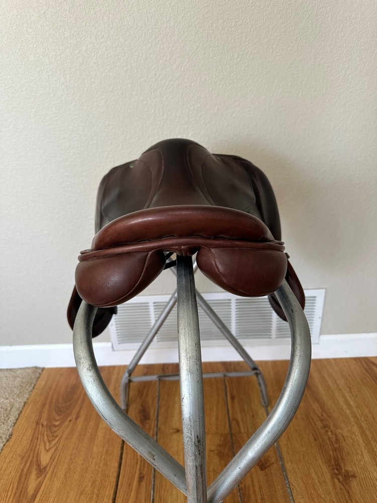 2017 county innovation saddle 18" seat, narrow tree