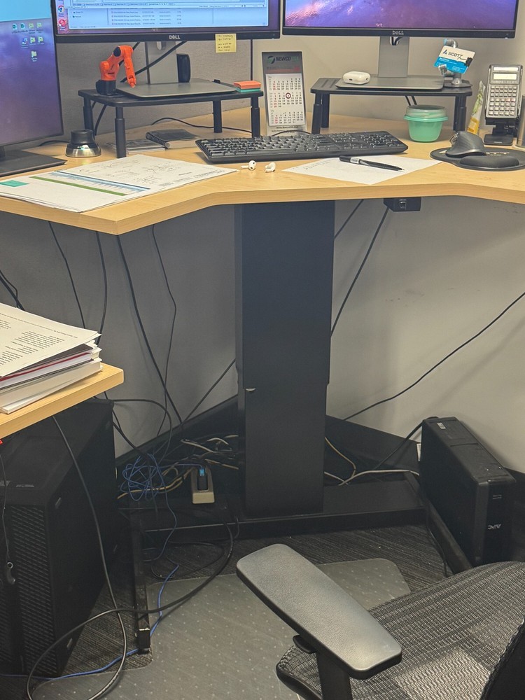 20 SLIGHTLY USED Office Cubicles
