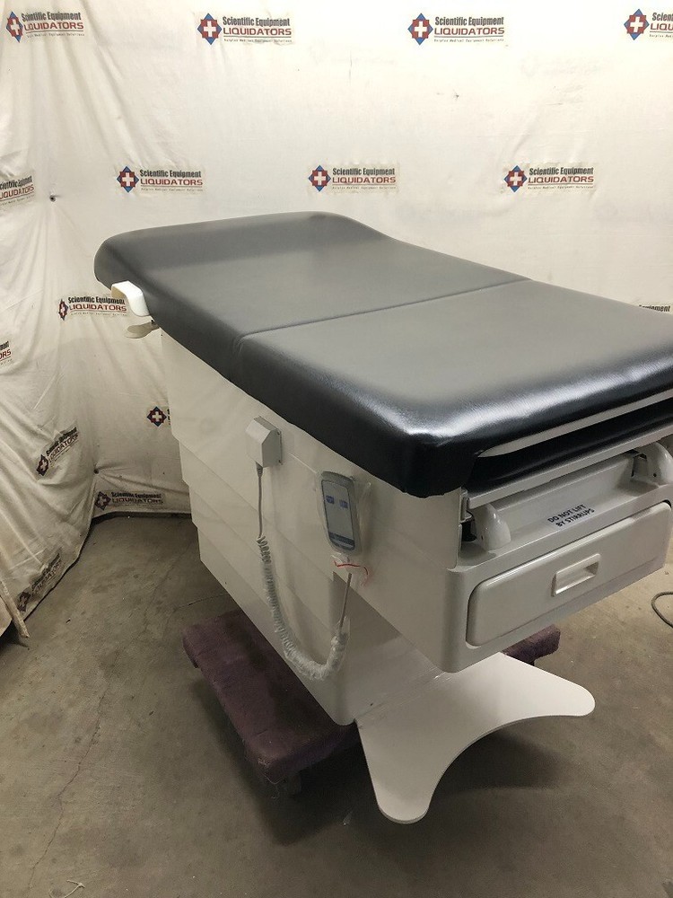 Avante Meridian Power Exam Table