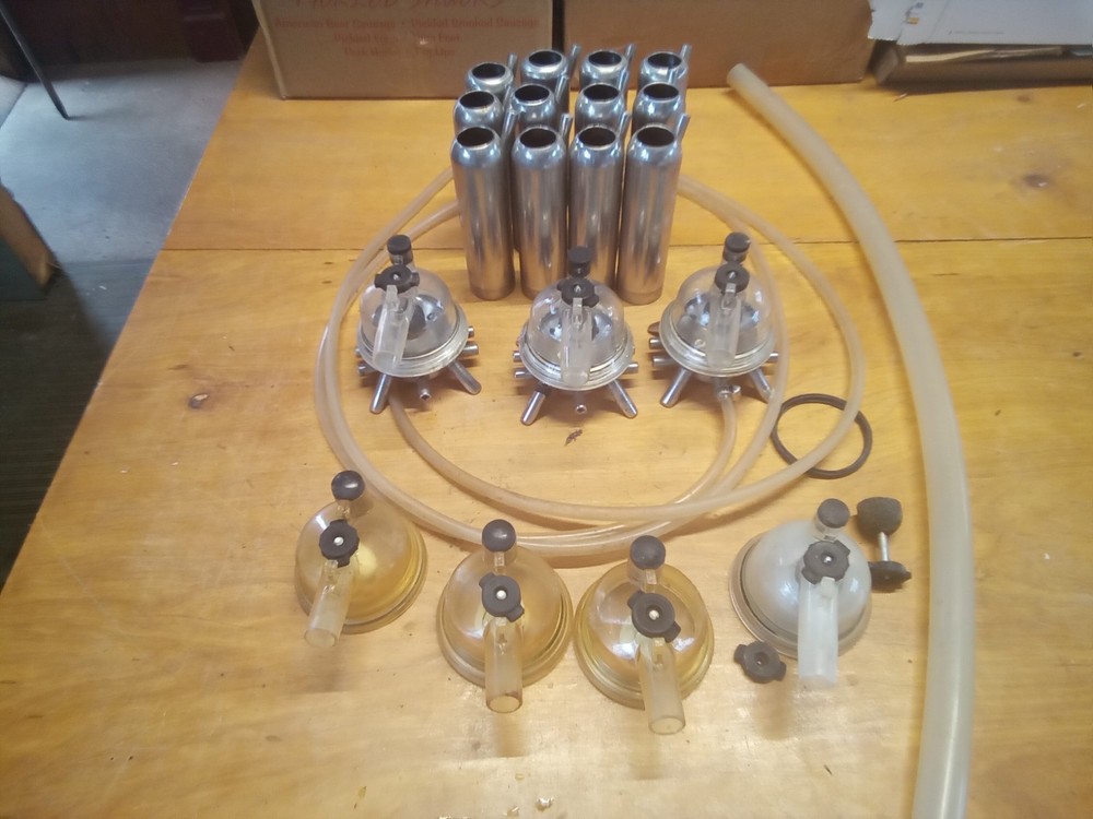 3 De Laval milking claws and 06 shells