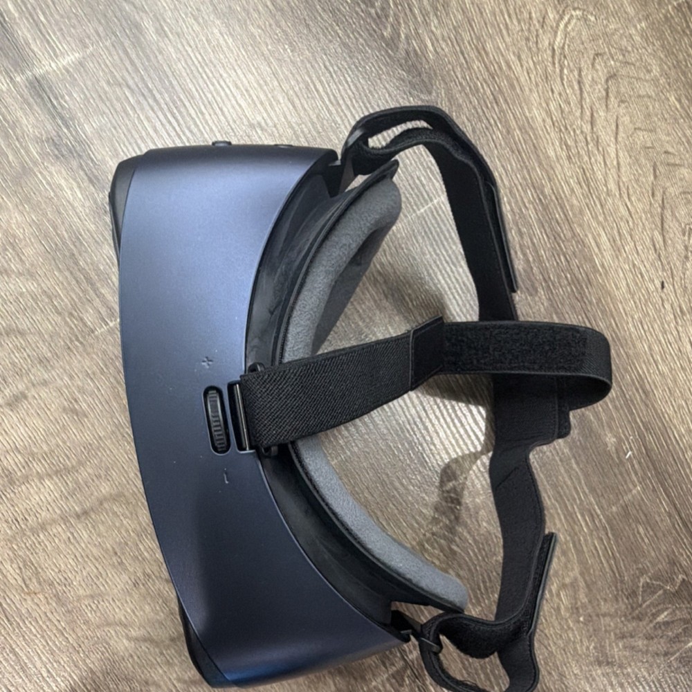 Samsung Gear VR Black Smartphone Virtual Reality Headset Plastic