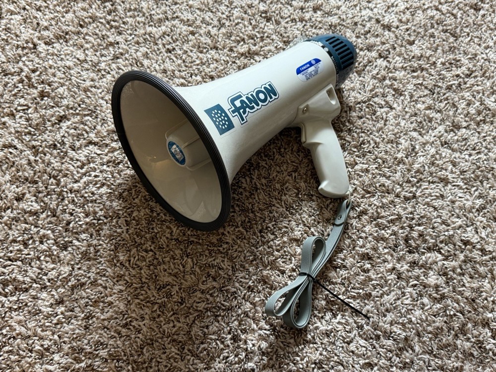Fanon MP-5 Transistorized Megaphone Loudspeaker Bullhorn (Used)