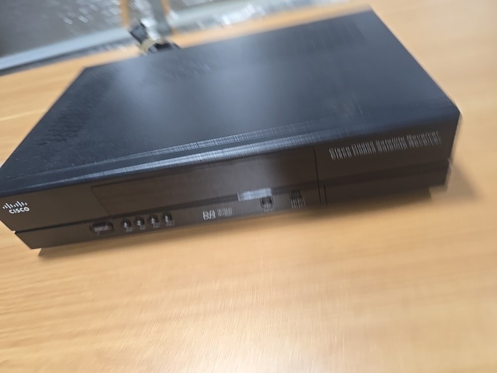 Cisco D9865-D Satellite Receiver - No Remote