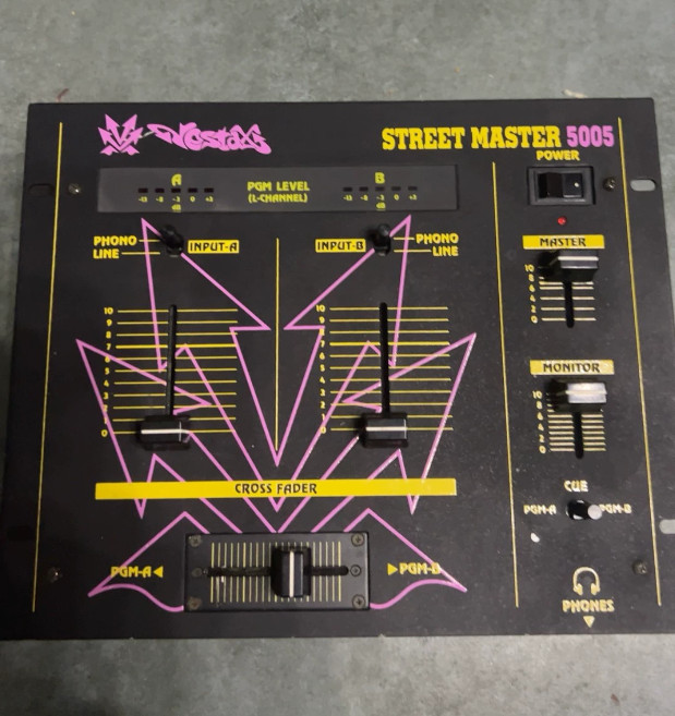 1pcs Vestax 5005 Mixing Console