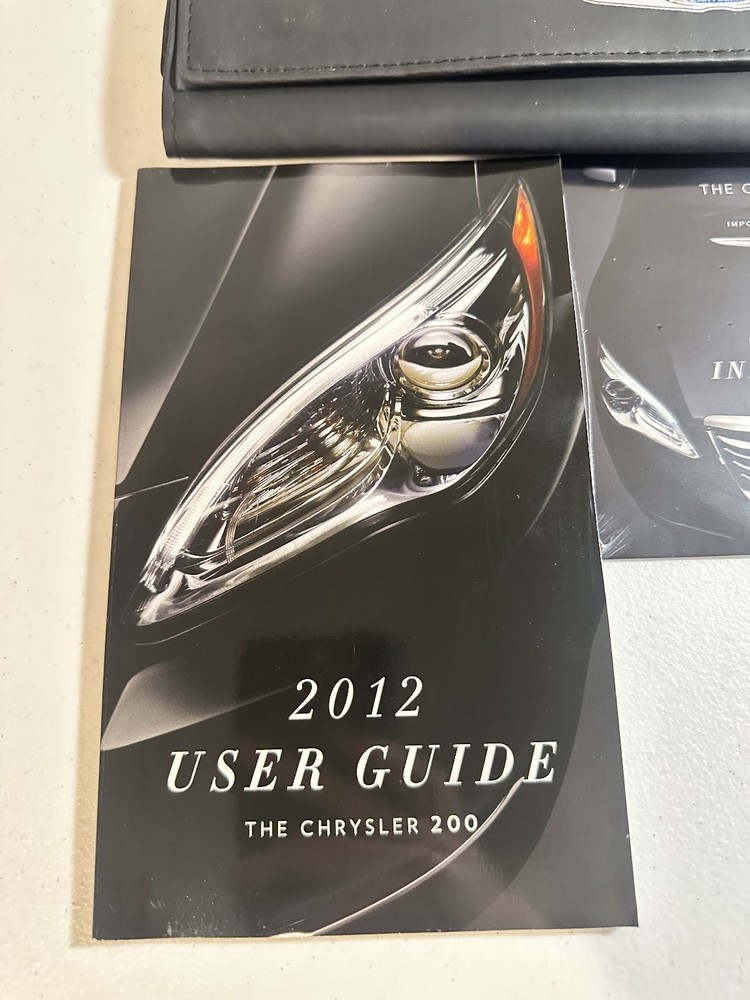 2012 Chrysler 200 Owner's Manual Book Set