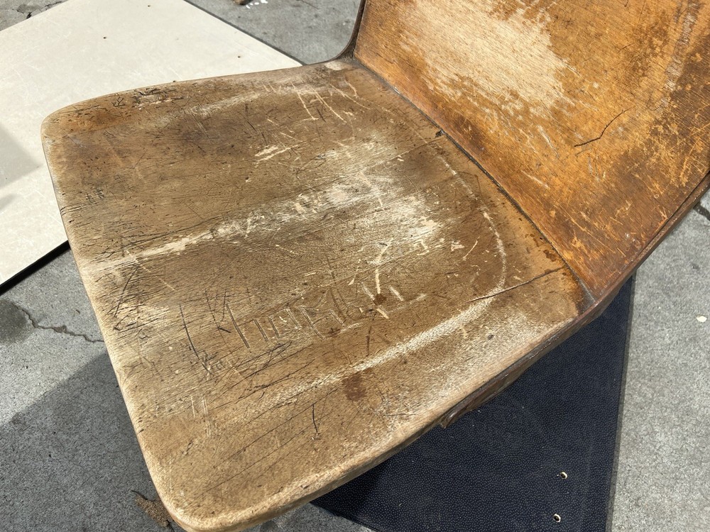 Antique ELEMENTARY SCHOOL DESKs