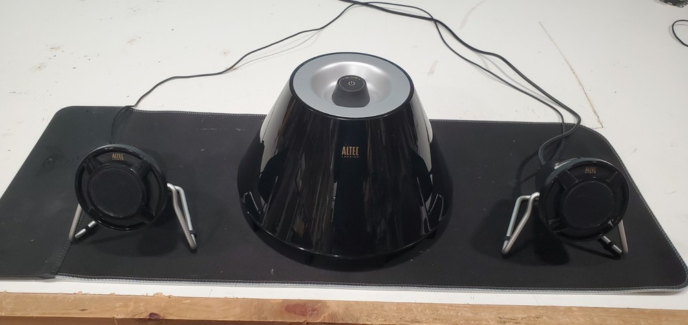 Altec Lansing FX3021 Expressionist Plus 2.1 Computer Speakers Black