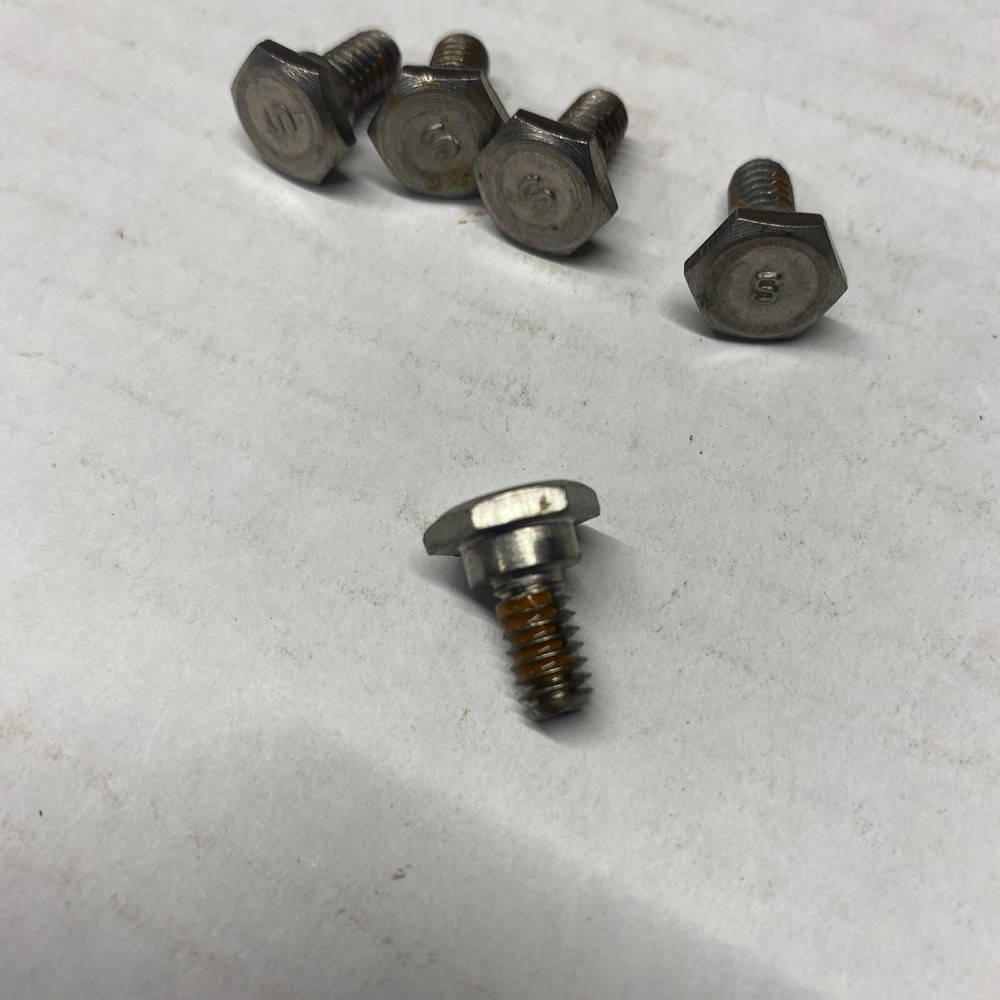 FIVE Evinrude Johnson Screws 321922 BB-348