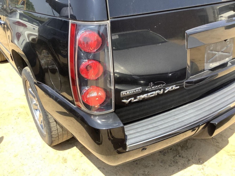 Fuse Box Engine Fits 10-14 ESCALADE 4669557