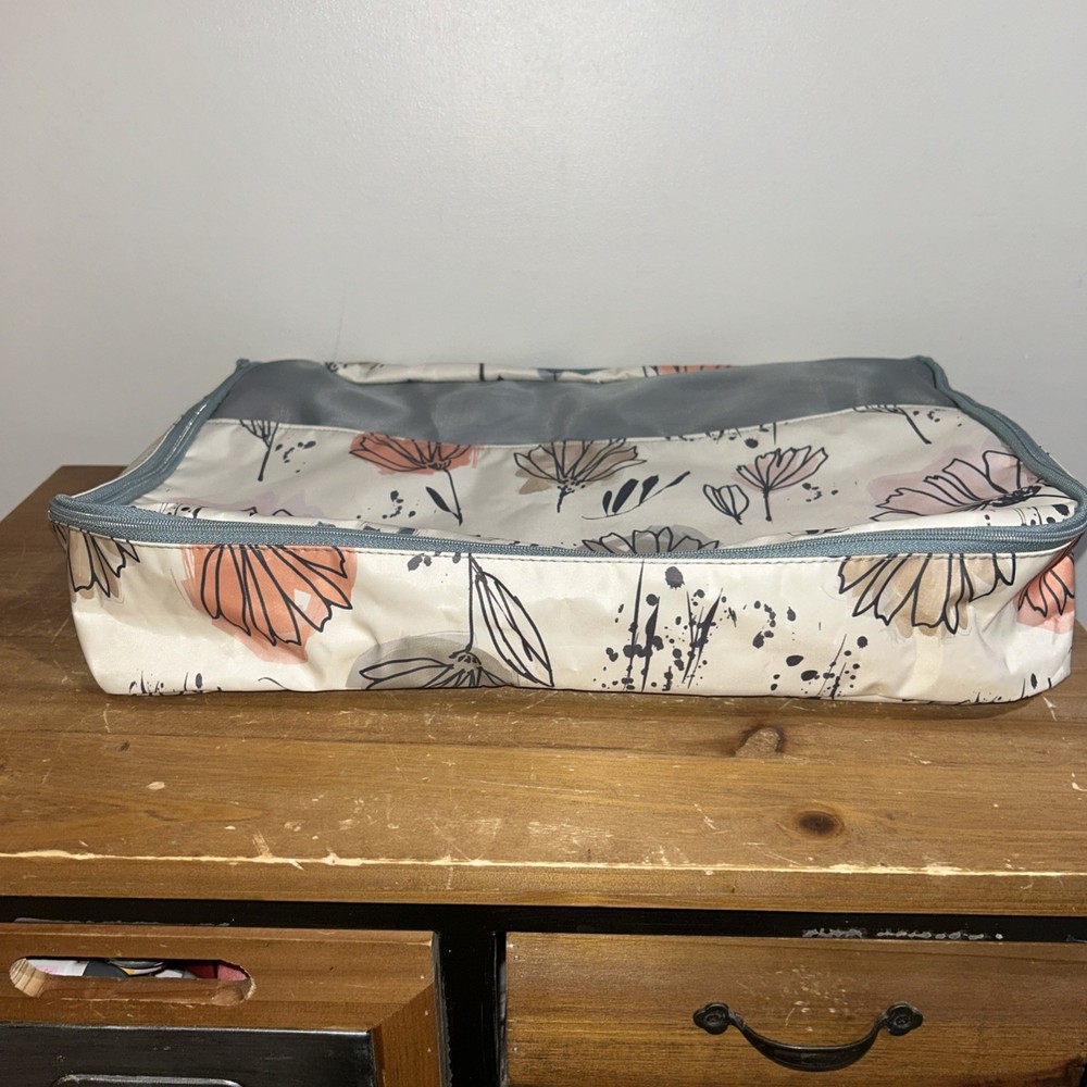 Thirty One Medium Packing Cube Floral