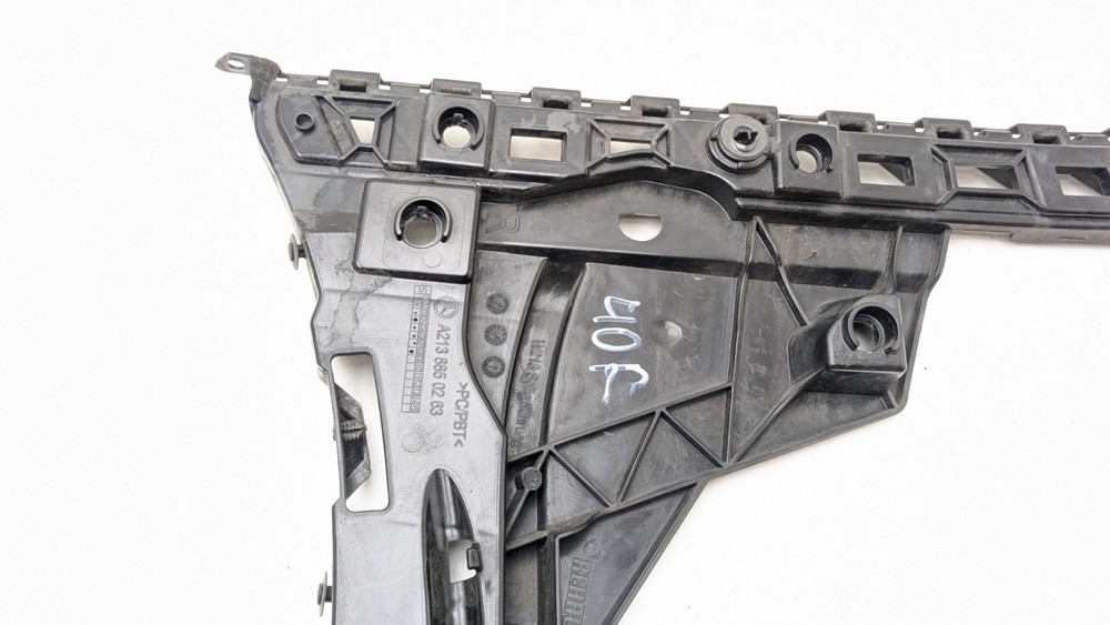 MERCEDES E CLASS W213 BUMPER MOUNT BRACKET REAR RIGHT SIDE A2138850263 2016