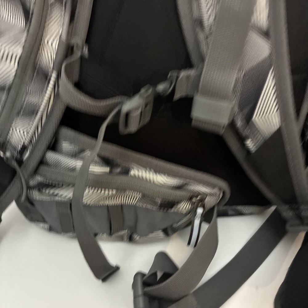 Columbia Bugaboo Stryker Ski Backpack Gray, & Black NWT