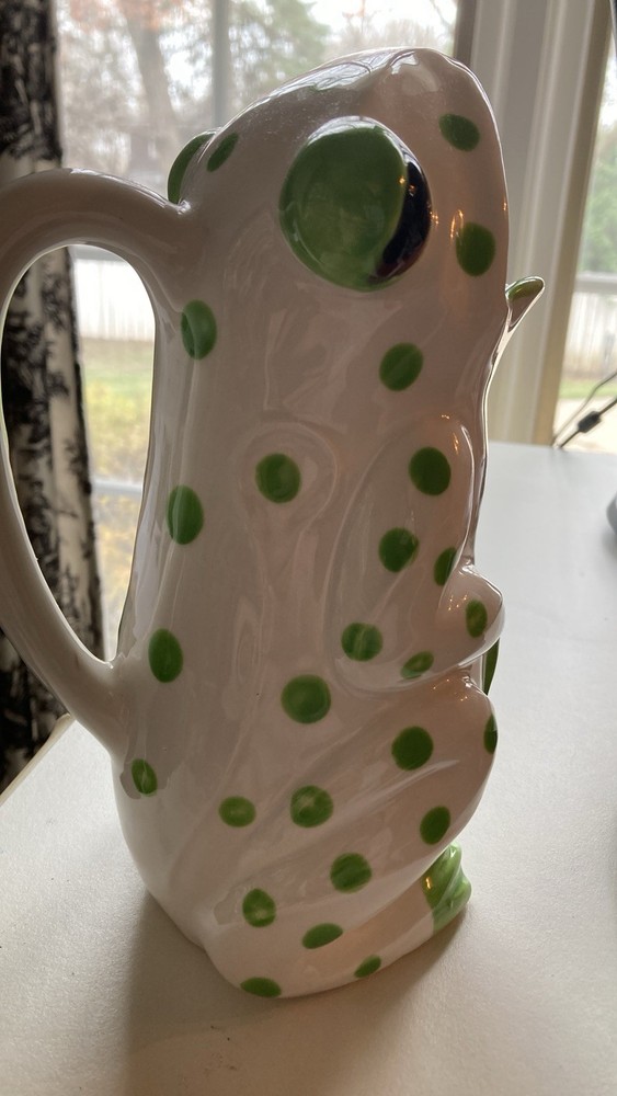 Schmid Design Folio Frog Pitcher