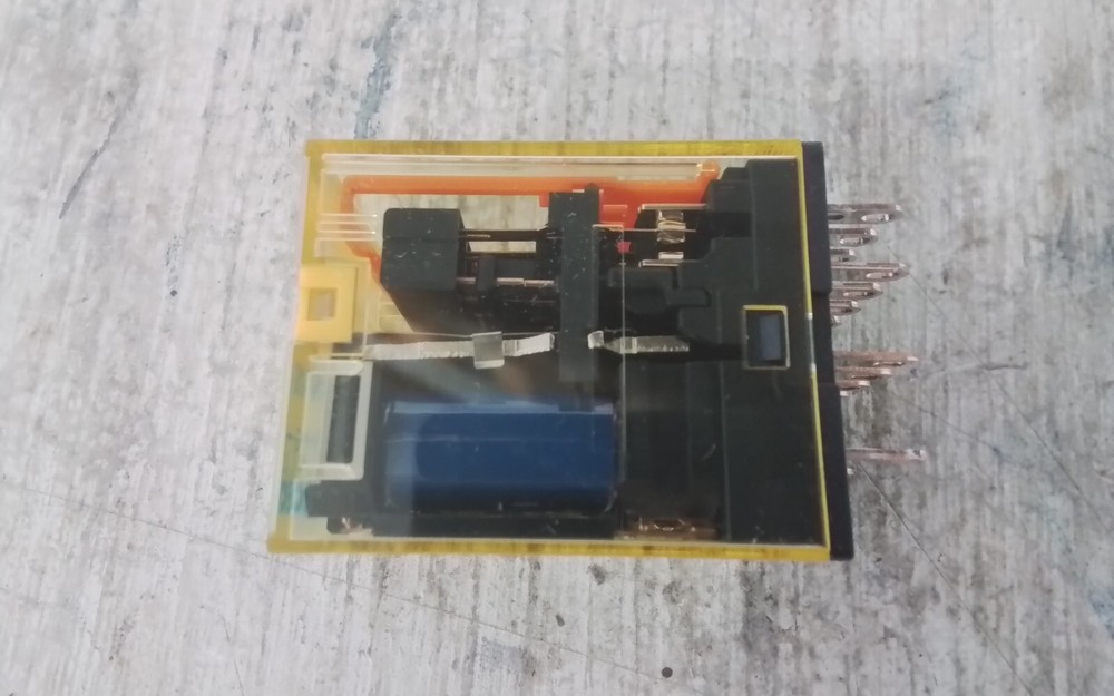 IDEC Relay RU4S-C-A110 (SP339)