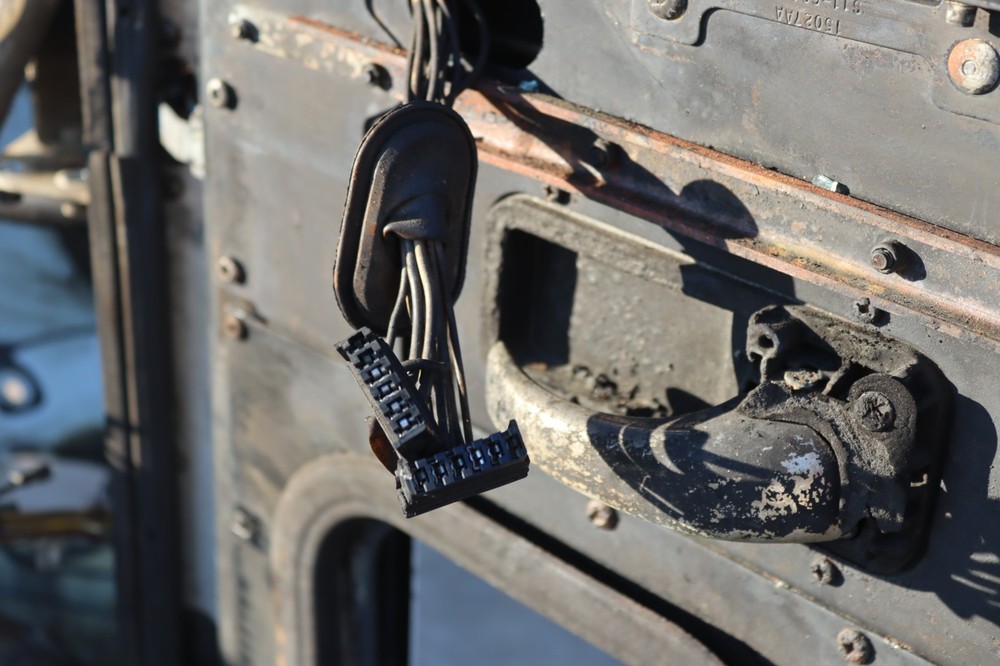 2006-2015 PETERBILT 386 RIGHT PASSENGER SIDE DOOR SHELL PANEL OEM