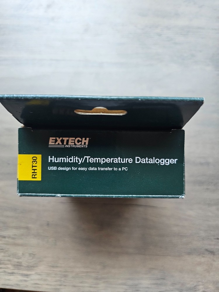 Extech RHT30: USB Humidity/Temperature Datalogger