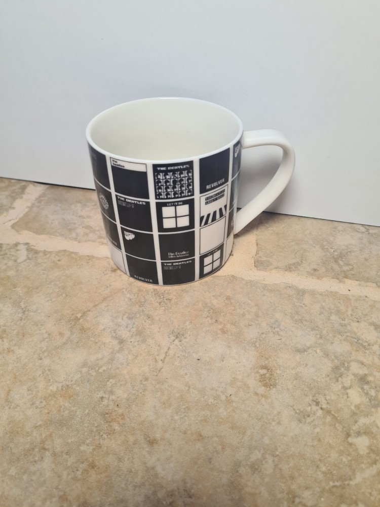 The Beatles 2005 Apple Corp Mug Good Condition