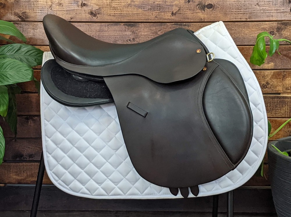 18.5" Reactor Panel Foxhunter Jump (2010) *Adjustable Panels*