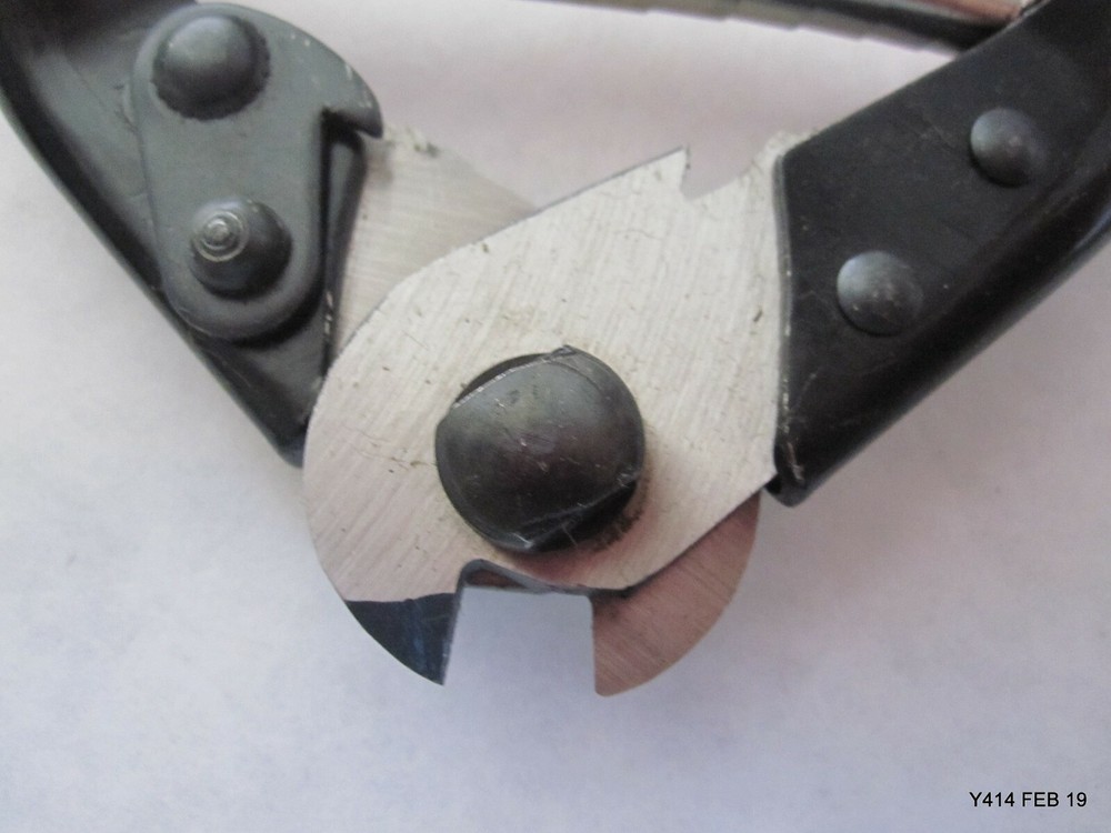 Red Handle Industrial One Handed Cable Cutters