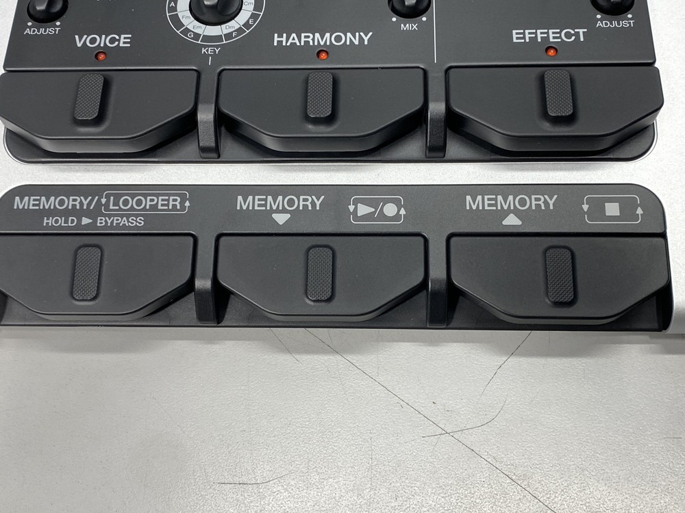 Zoom V6-SP Vocal Processor Pedal Effects - Black