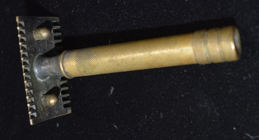 VTG Solid Brass DE Safety Razor AUSTRIA **READ**