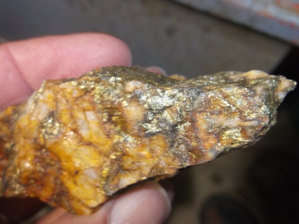 gold silver copper ore, 100 grams samples ,ore high grade .