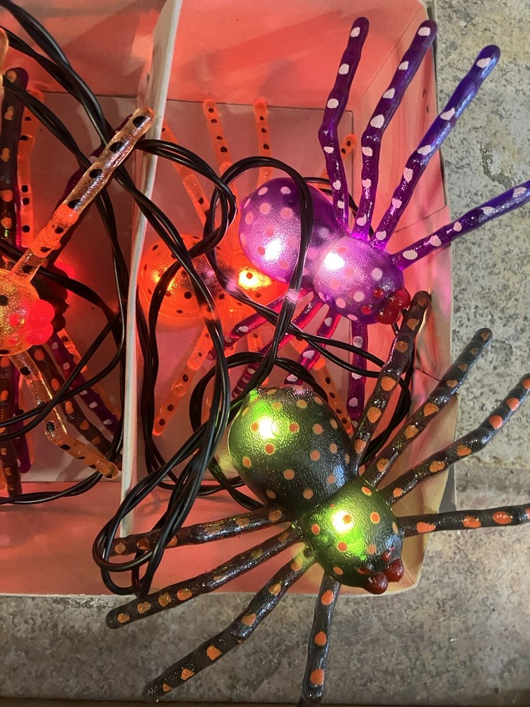 Halloween Alley 2006 String 10 Spider Lights 9’