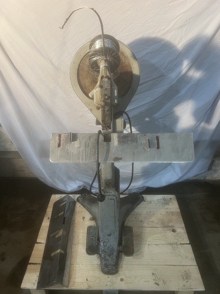 Acme Wire Sticher Model 3A