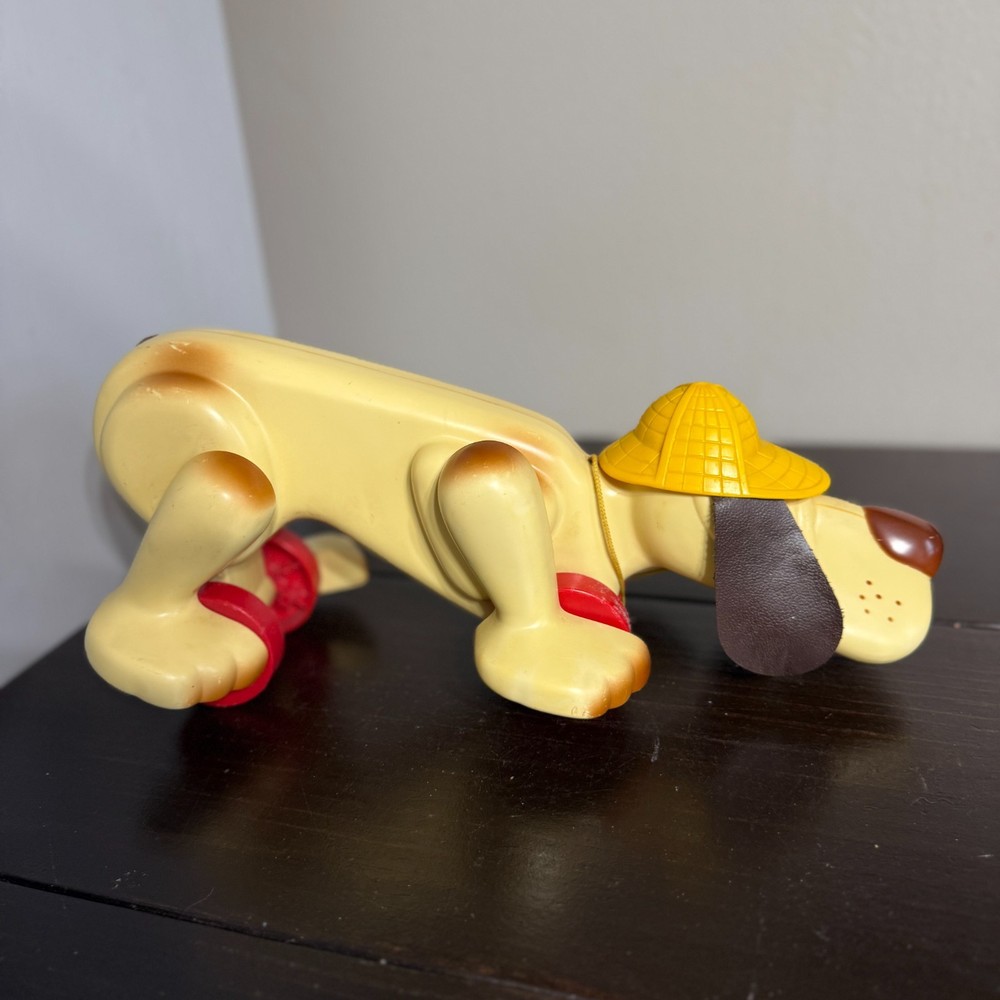 Vintage 1970s Hasbro Digger The Bloodhound Dog Sleuth Detective Pull String